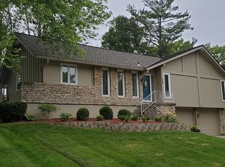 309 NW Locust St, Lees Summit, MO 64064