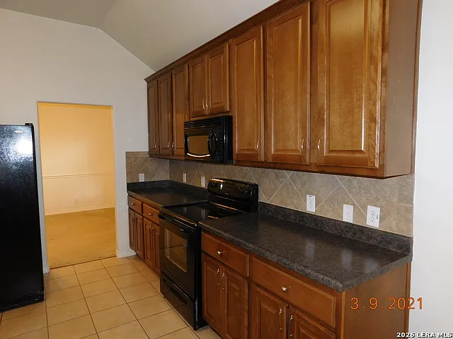 15713 Fair Ln — Photo 5