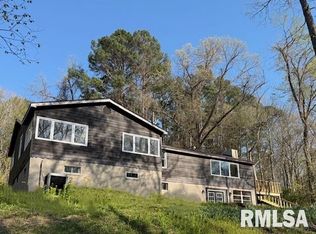 378 Contentment Rd, Makanda, IL 62958