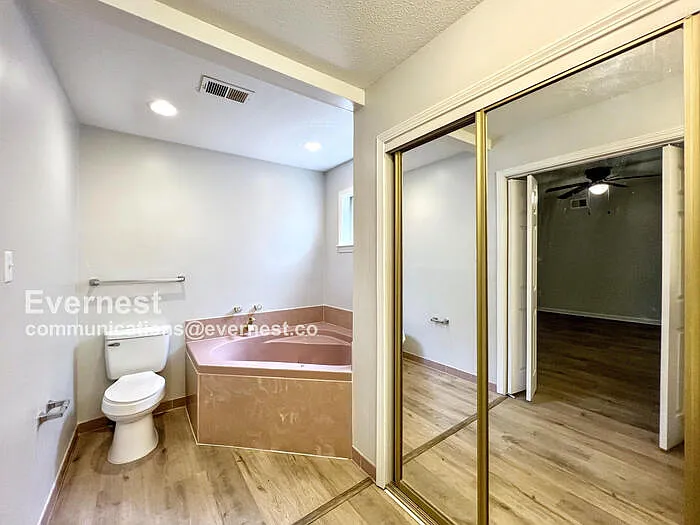 5697 Tulip Tree Dr — Photo 7