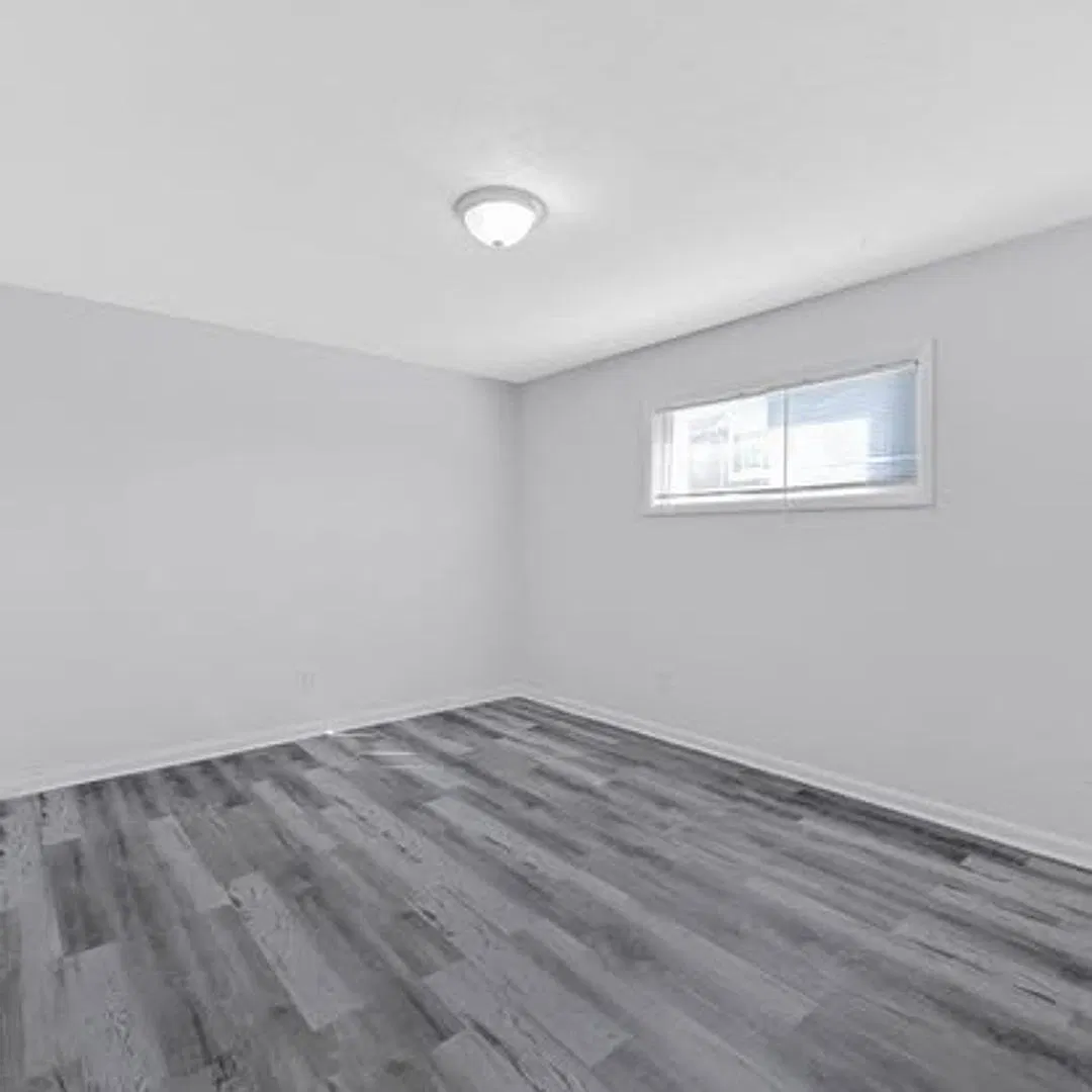 642 Dresden Drive — Photo 4