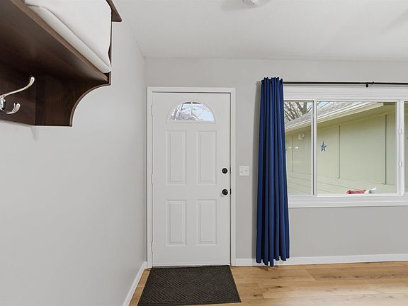 4th image of 16925 Ebel Rd