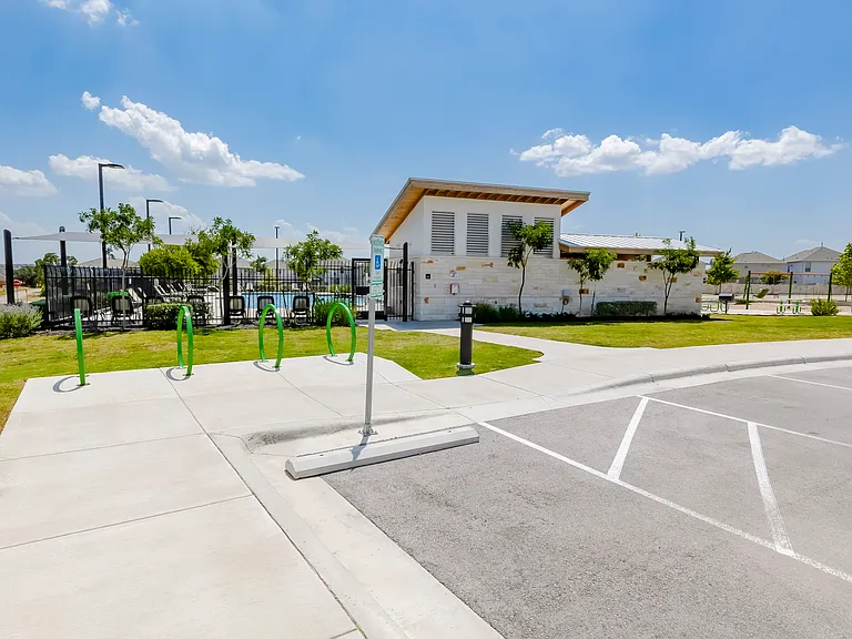 425 Arrowhead Vine St — Photo 45