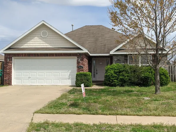 3405 S East St, Rogers, AR 72758