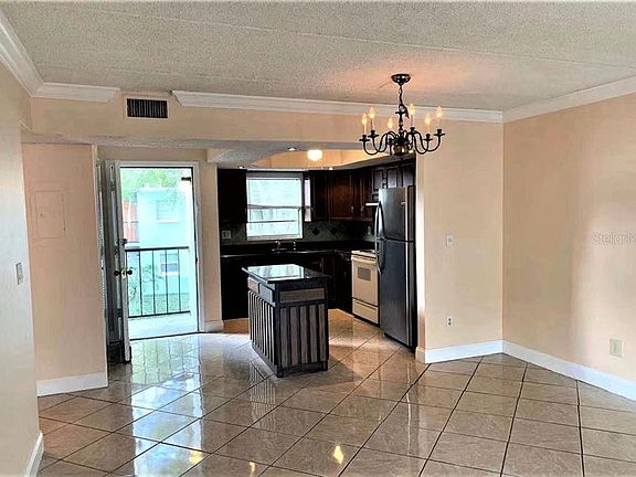 5th image of 2812 Somerset Park Dr APT 205