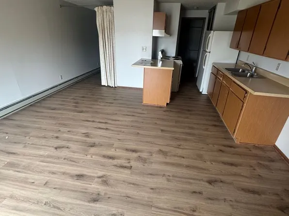 1910 N. 11th Street, 1910 N 11th St #6, Bismarck, ND 58501