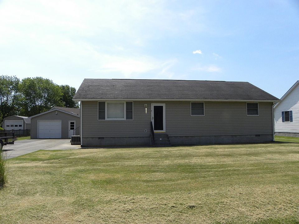 1st image of 146 Hollywood Dr