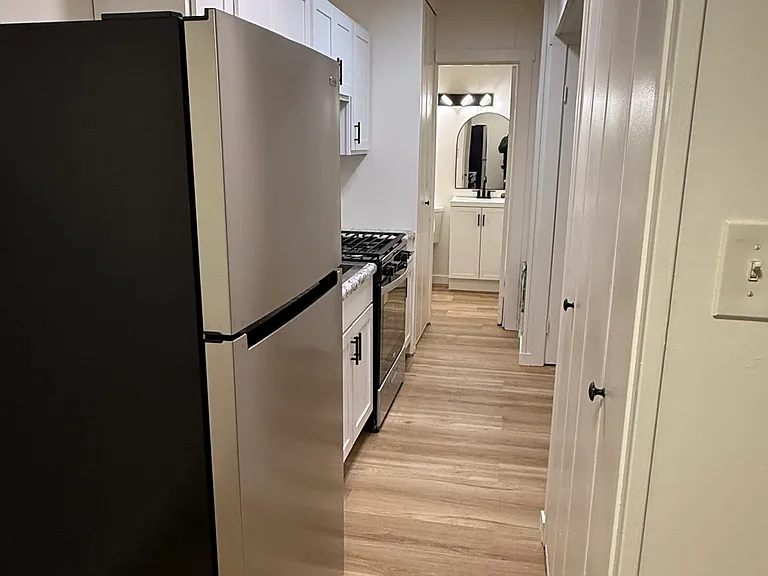 321 Hoffman Ct #12B — Photo 5