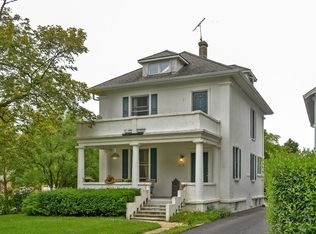 519 Ryan Pl, Lake Forest, IL 60045
