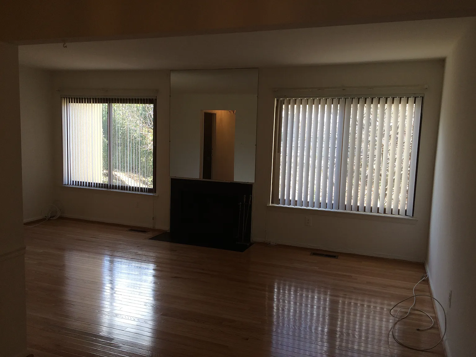 3 bed, 1340 sqft, $3,200 — Photo 4