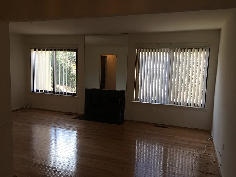 10712 Muirfield Dr — Photo 3