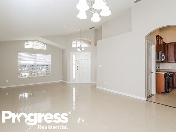 5th image of 2332 Natoma Blvd