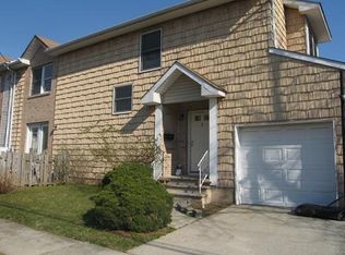 1 Maple Ave, North Brunswick, NJ 08902