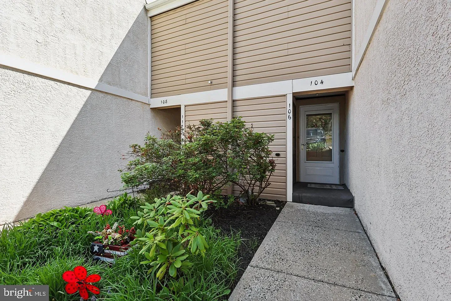 3 bed, 2.0 bath, 1520 sqft, $2,000 — Photo 3