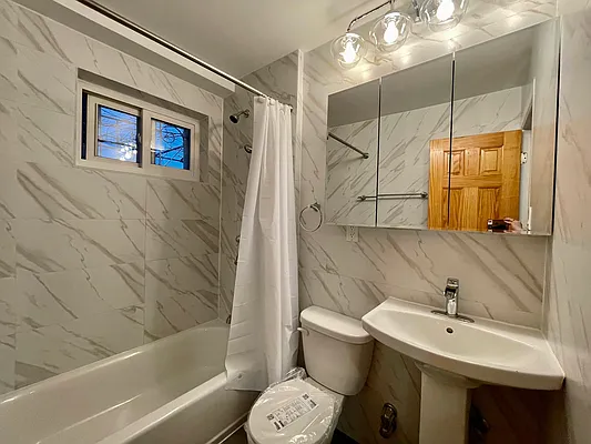 Rented by Highline Residential | media 16