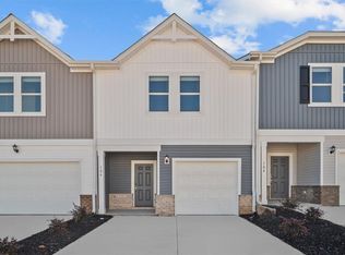 106 Pleasure Ln, Taylors, SC 29687