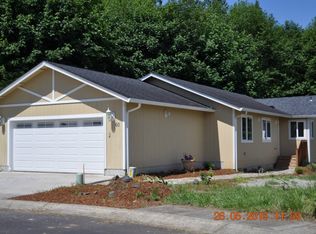 60 Glen Ln, Cathlamet, WA 98612