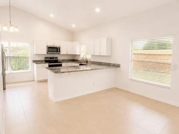 120 Sandpoint Ct, Sanford, FL 32773