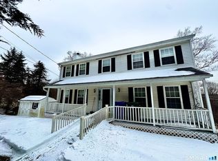 1425 James Farm Rd, Stratford, CT 06614