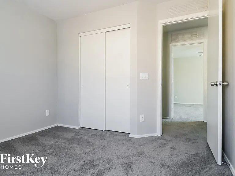 23704 W Huntington Dr — Photo 11