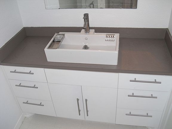 5th image of 4214 Glenhaven Dr