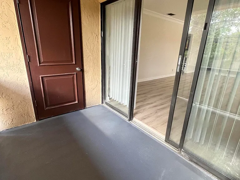 5975 Forest Hill Blvd #201 — Photo 17