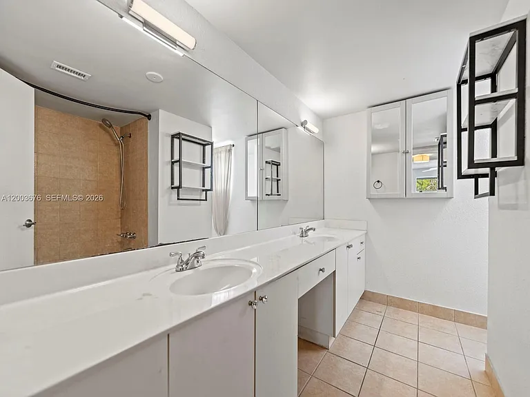 4235 N University Dr #312 — Photo 11