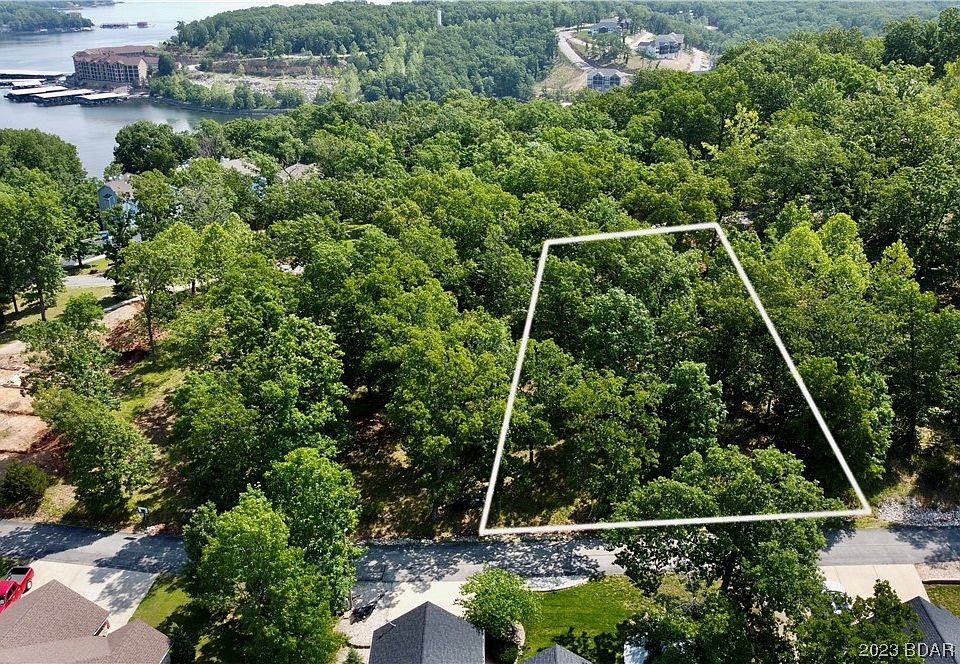 1st image of 21 Lancelot Ct