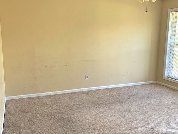 4th image of 704 17th Ave So