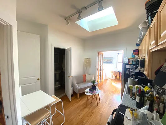 Rented by Triplemint | media 9