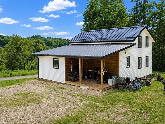 3rd image of 552 County Road 2575