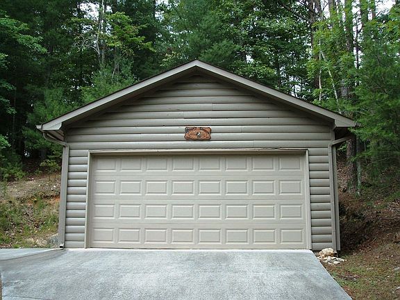 2 Car Garage