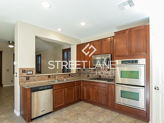 5th image of 70 Star Dunes St