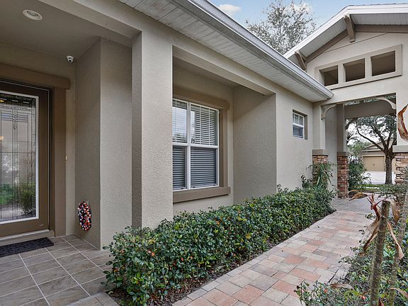 Unique Home w/Side Entry
