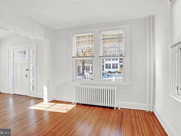 3rd image of 6 Munroe Ct #A