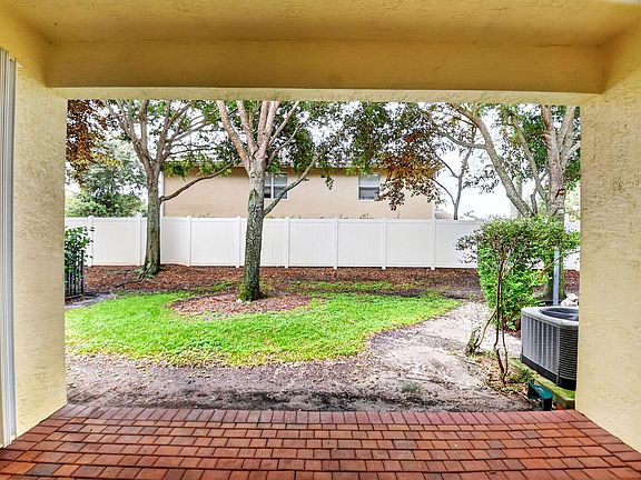5th image of 7662 Spatterdock Dr