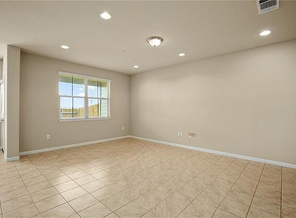 3rd image of 2880 Donnell Dr Unit 2102