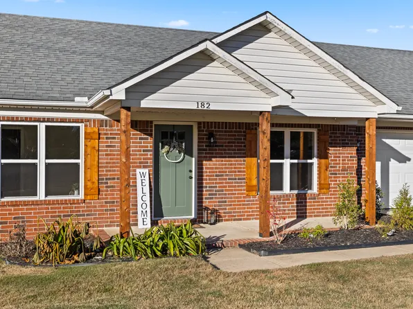 182 Fulcher Dr, Millington, TN 38053