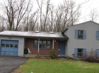 7240 Lakeshore Rd, Cicero, NY 13039