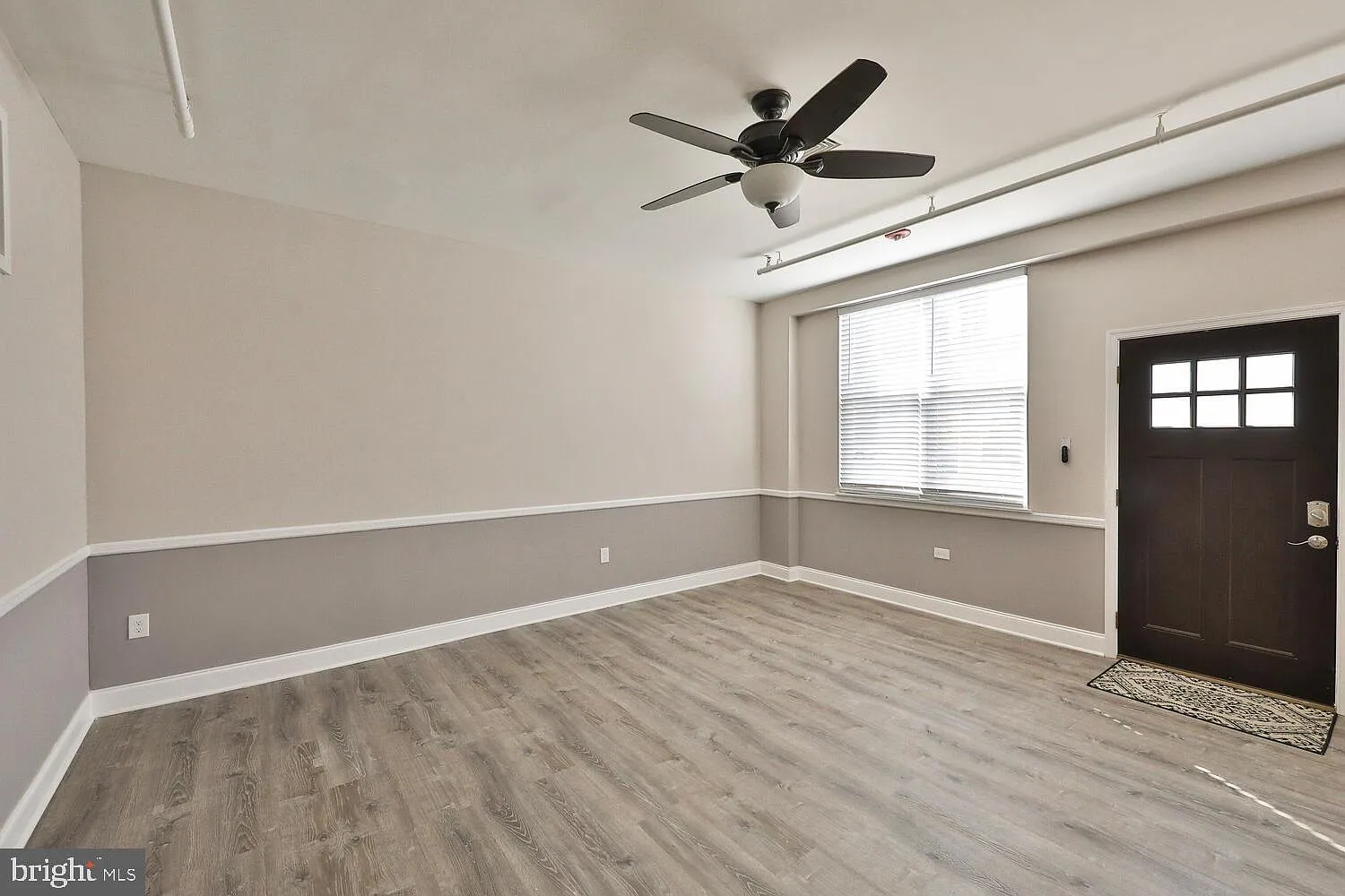 2 bed, 1.0 bath, 950 sqft, $1,800 — Photo 3