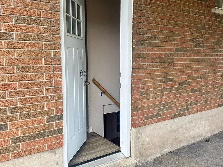 10 Trelawn Pkwy #BASEMENT — Photo 2