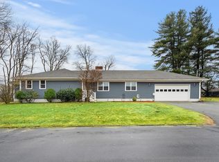 17 Stadium Rd, Methuen, MA 01844