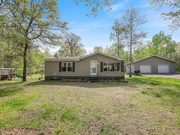 3rd image of 94886 Sunset Ln