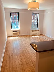 Rented by Metropolis Real Estate of Manhattan