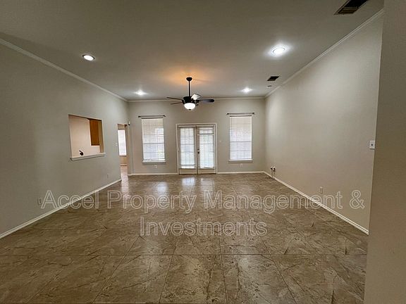 2nd image of 3412 Violet Ave