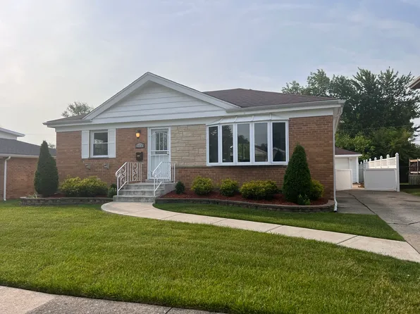 11133 Boeger Ct, Westchester, IL 60154