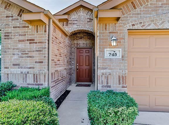 2nd image of 745 Redwing Dr