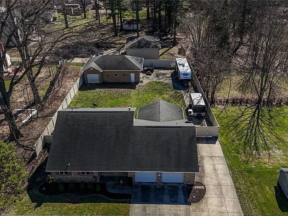 3rd image of 2624 21st St NW