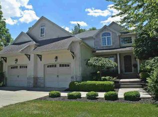 1391 Castlebury Dr, Temperance, MI 48182