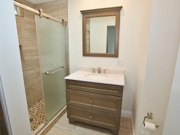 21126 Ashfield Ave — Photo 14